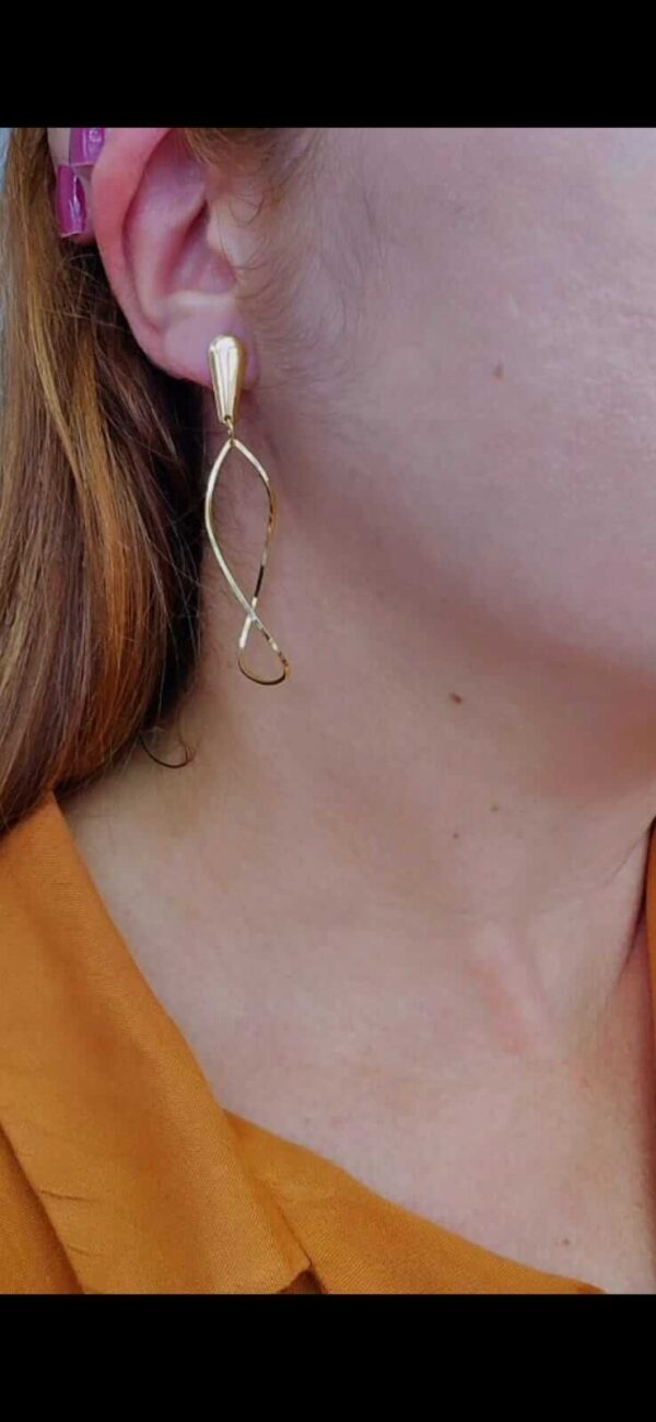 Brinco caracol folheado a ouro18k.