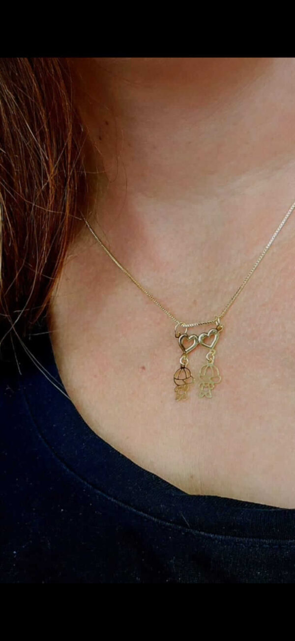 Coleção dia das Mães Gargantilha dois meninos, folheado a ouro18k.