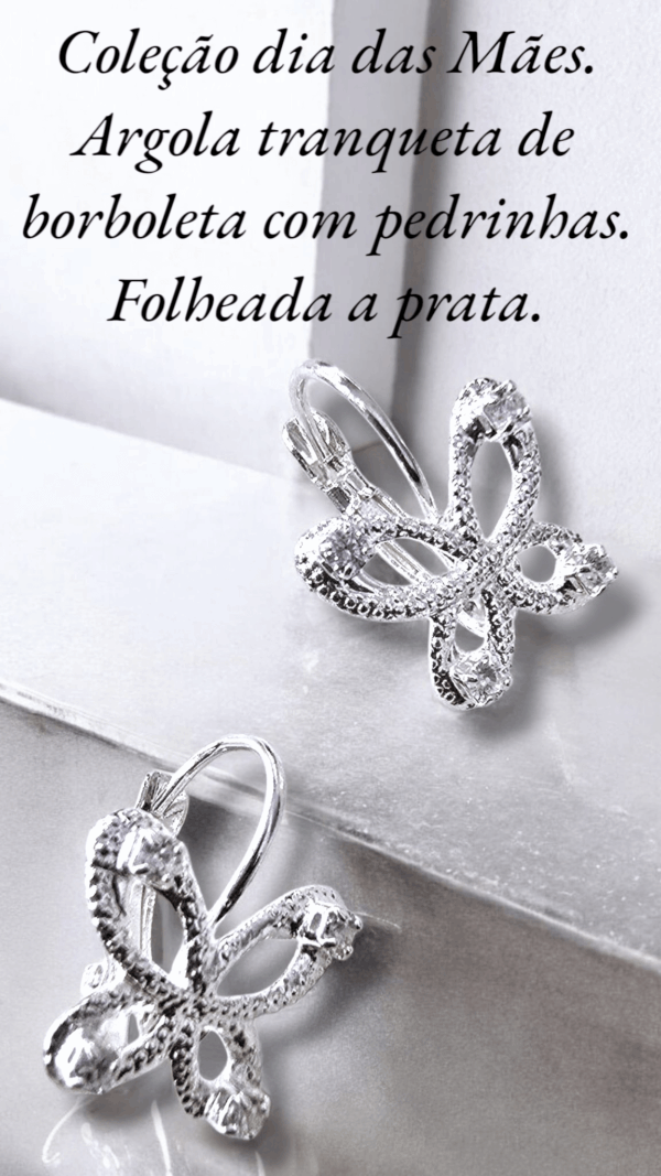 Coleção dia das Mães. Argola tranqueta de borboleta com pedrinhas. Folheado a prata.