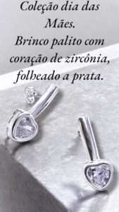 Coleção dia das Mães. Brinco palito com coração de zircônia, folheado a prata