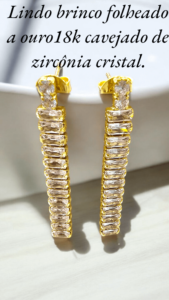 Lindo brinco folheado a ouro18k cravejado de zircônia cristal.