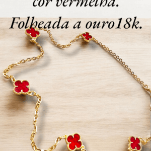Gargantilha de trevo resinada na cor vermelha. Folheada a ouro18k.